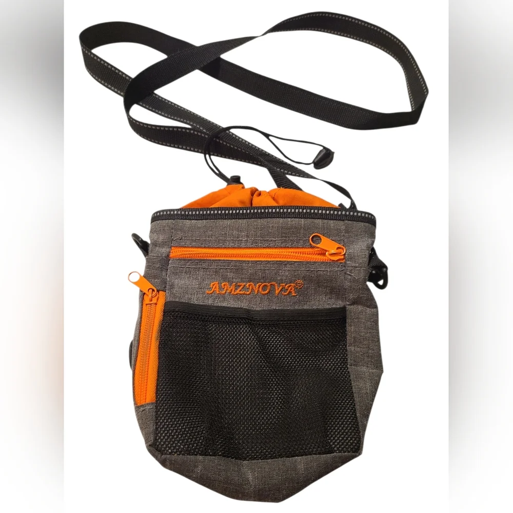 AMZNova Dog‎ Treat Bag Many Pockets Wear 5 Ways